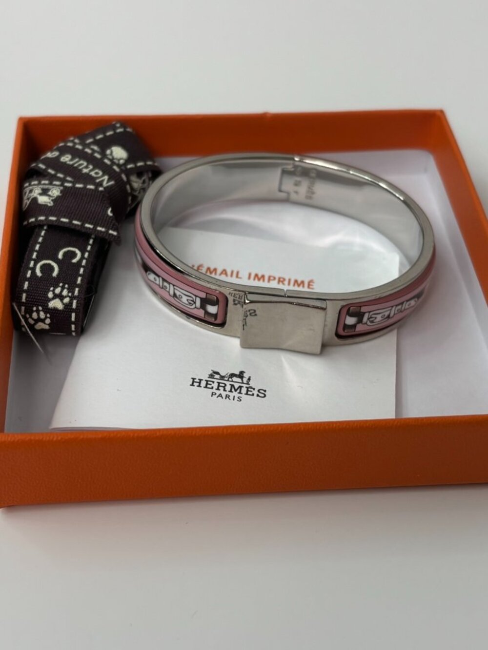 Hermès Printed Enamel Hinged Bangle – Palladium Hardware (Excellent Condition /